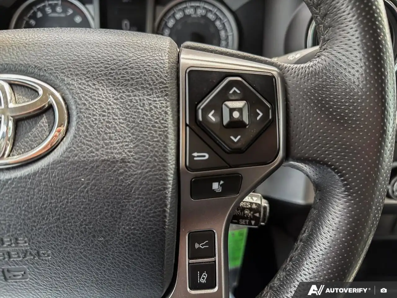 Toyota Tacoma снимка Toyota Tacoma