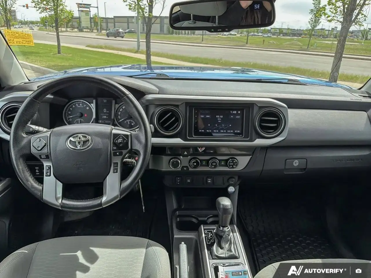 Toyota Tacoma снимка Toyota Tacoma