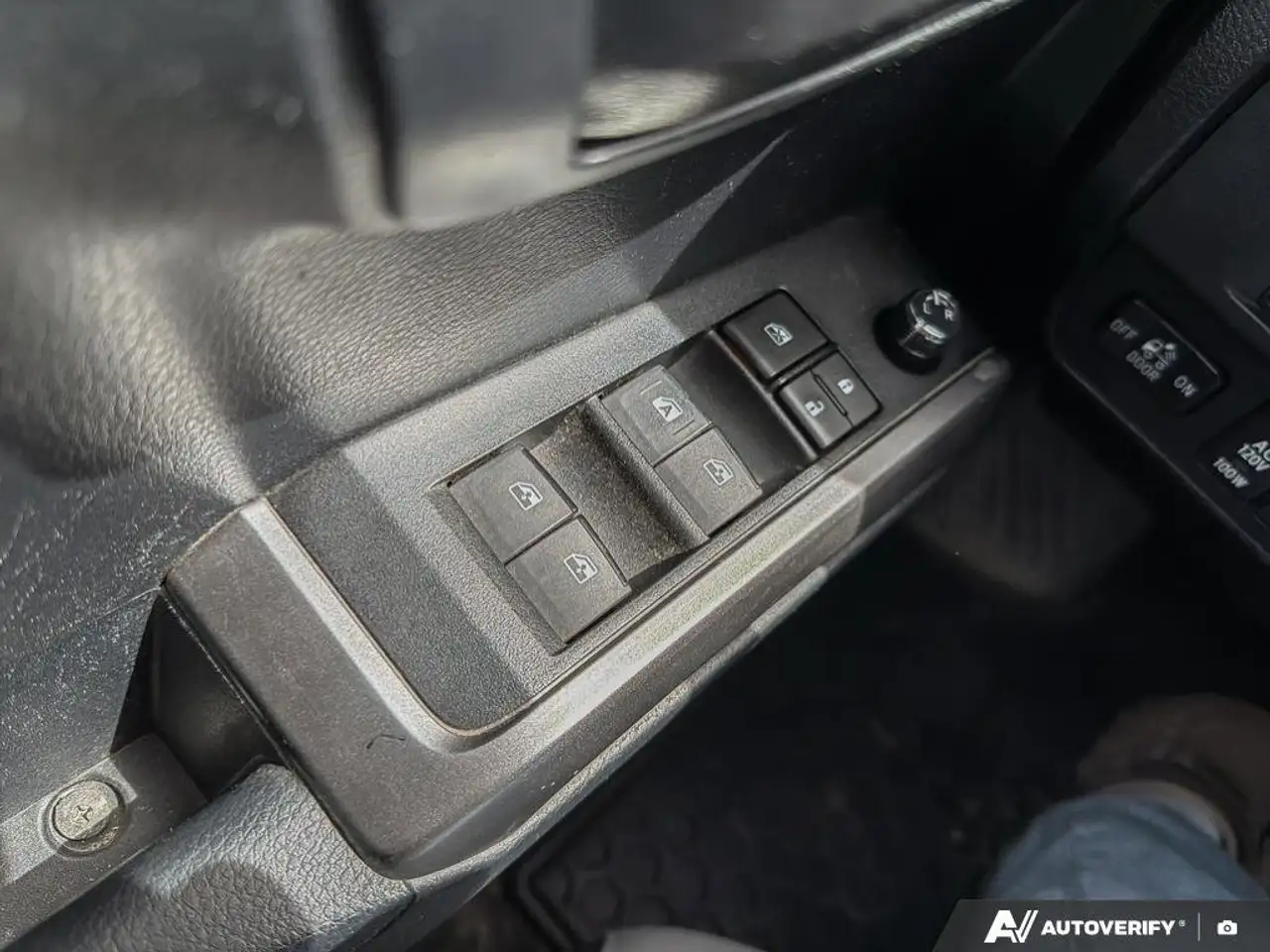 Toyota Tacoma снимка Toyota Tacoma