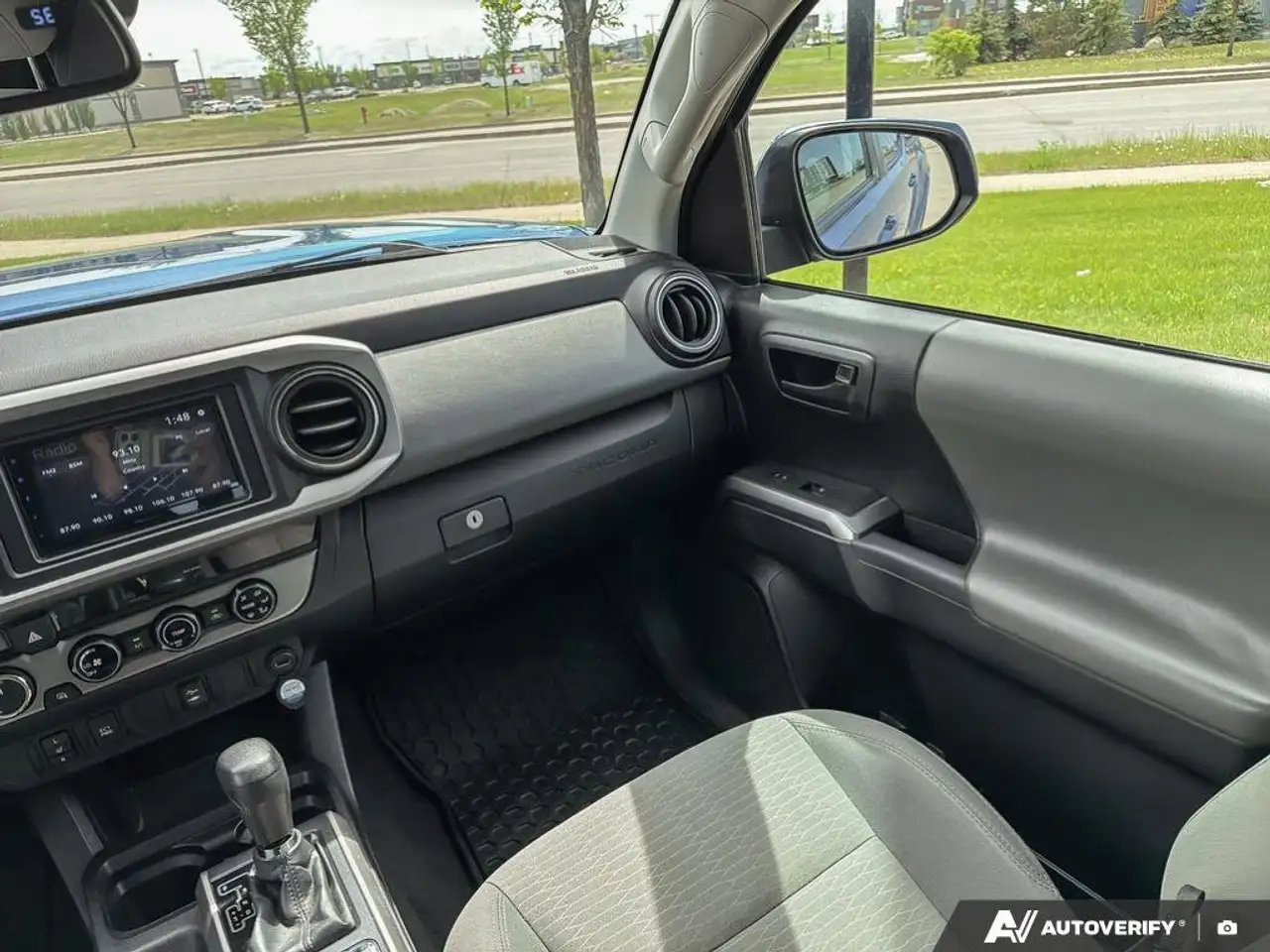 Toyota Tacoma снимка Toyota Tacoma