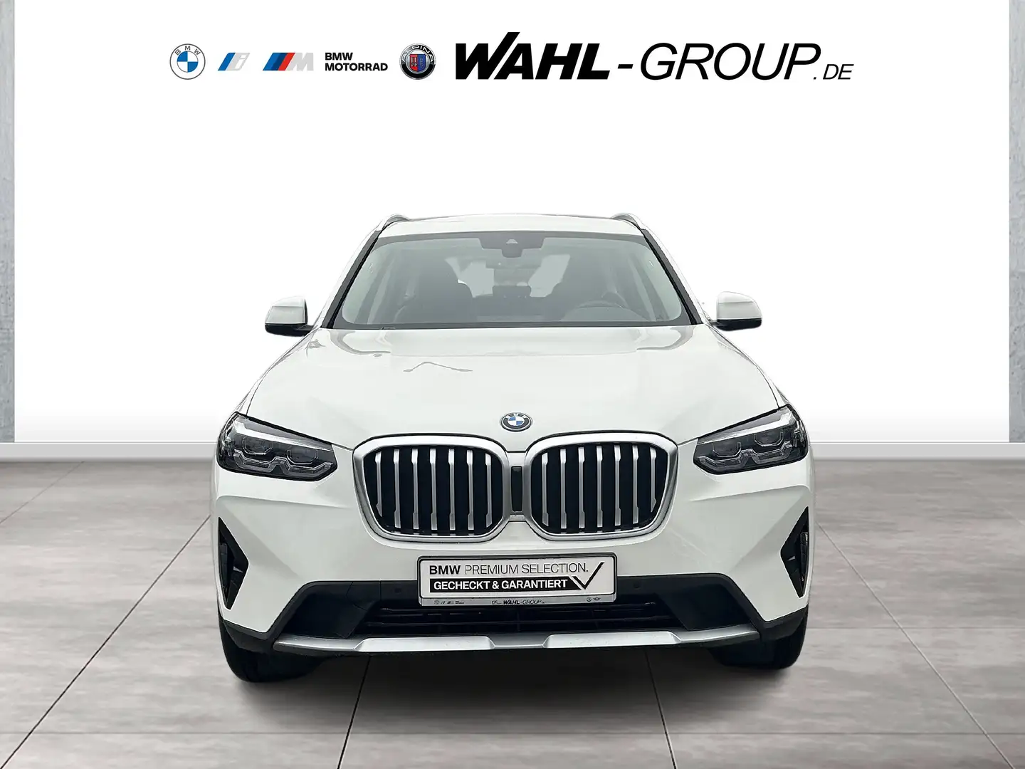 BMW X3 xDrive30e LC PLUS SPORTSITZE AHK LED SHZG DAB WLAN Weiß - 2