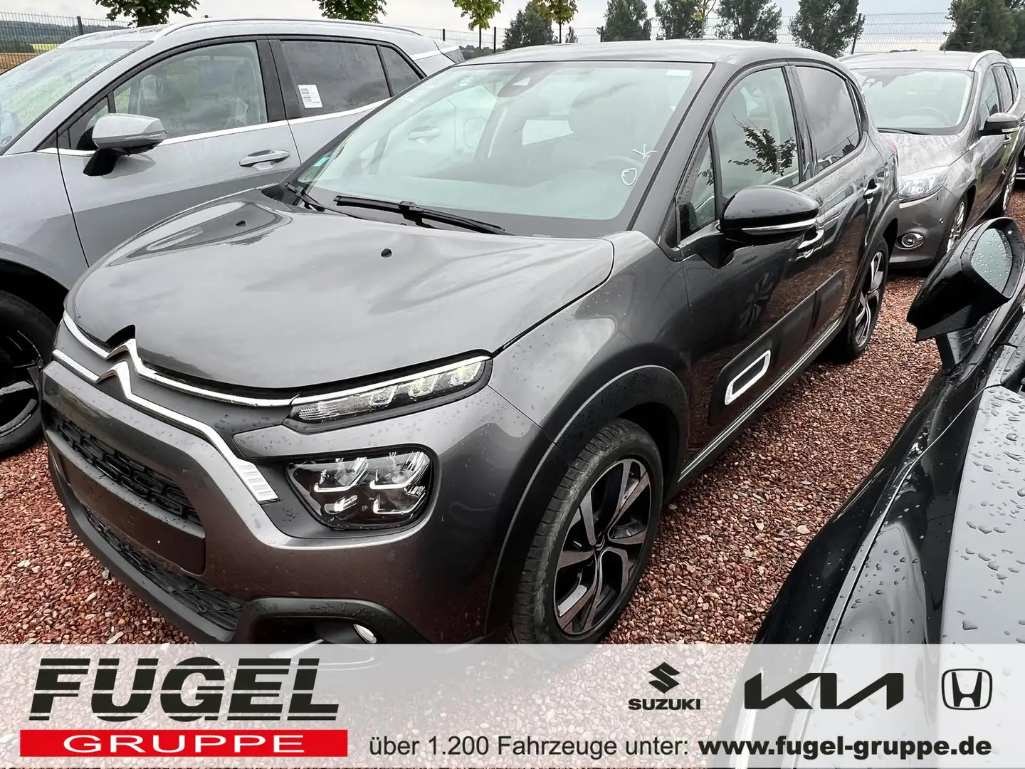 Citroen C3 3 Shine 1.2 PureTech RFK|Navi|LED Grigio - 1