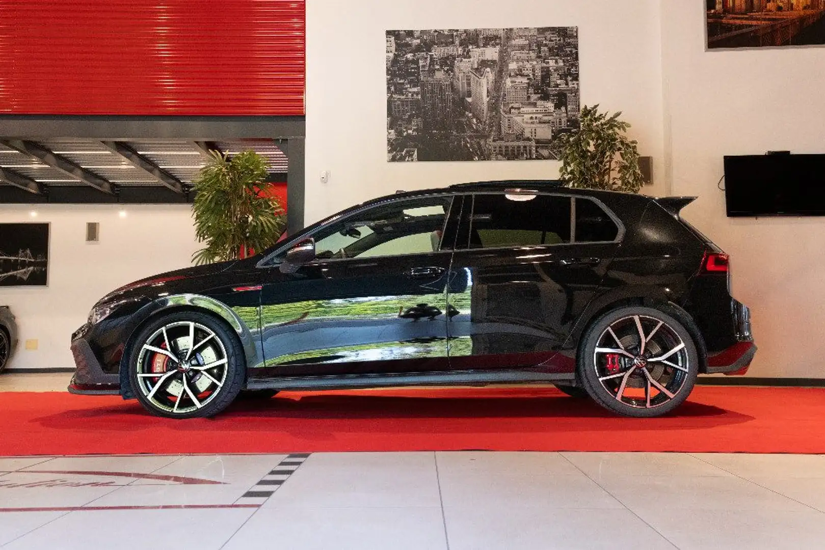 Volkswagen Golf 2.0 TSI GTI.CLUBSPORT 300 CV DSG.AKRAPOVIC.PERFOR Schwarz - 2