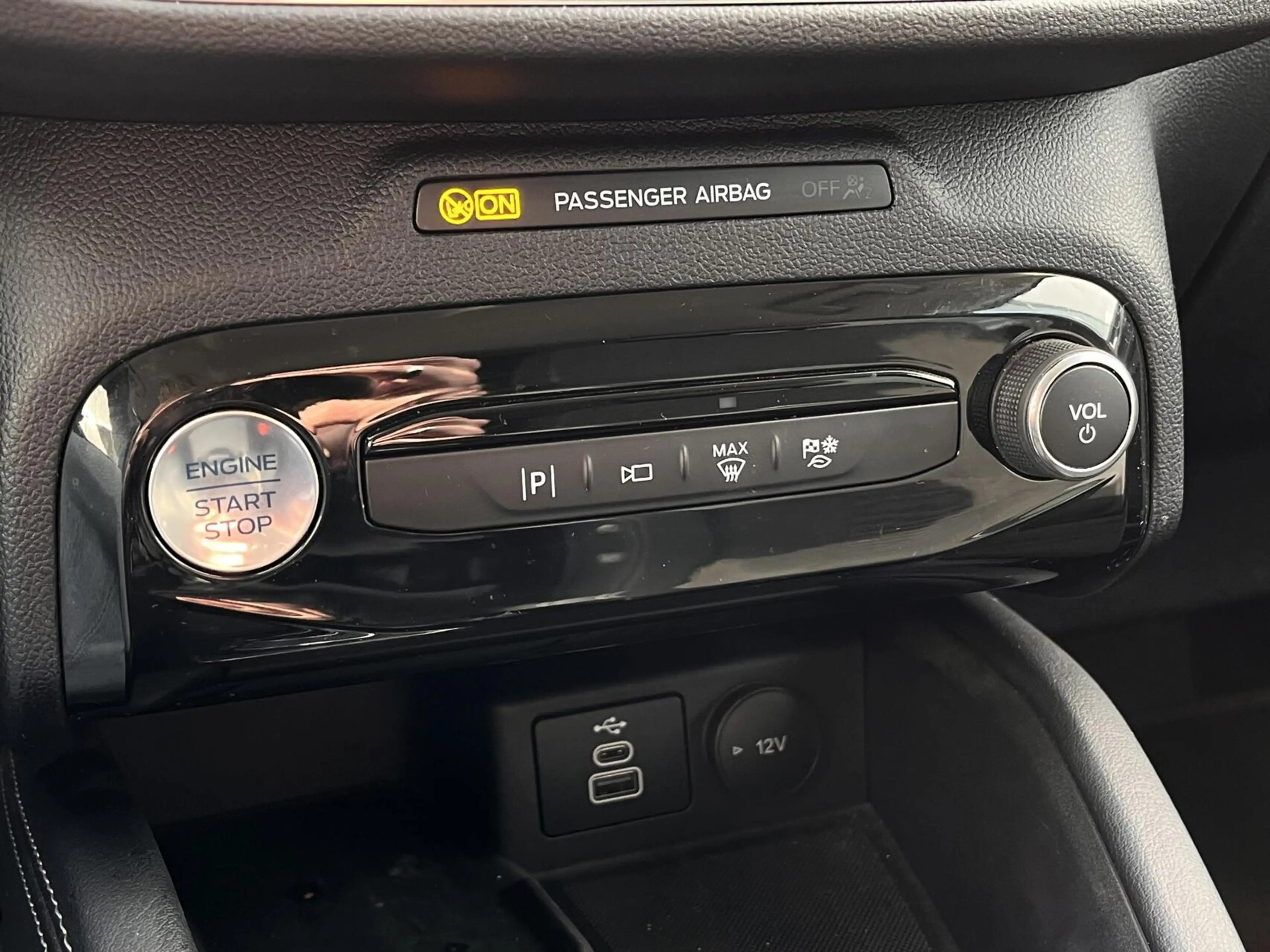 Ford Kuga 2.5 PHEV Active X 243PK Winterpack Adaptieve Cruis — photo 25
