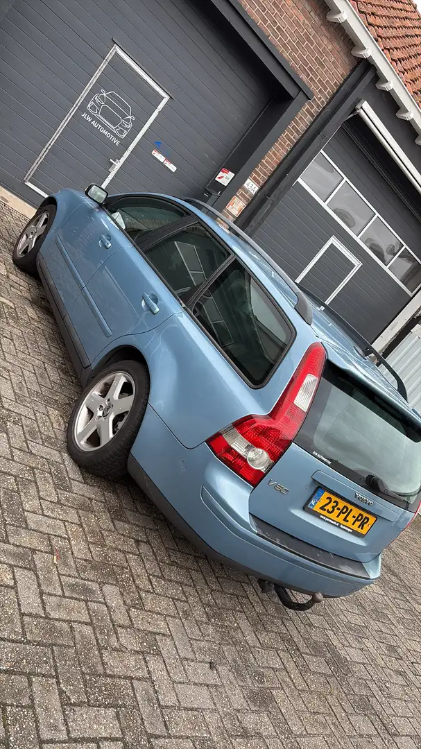 Volvo V50 2.4 Momentum Blauw - 2