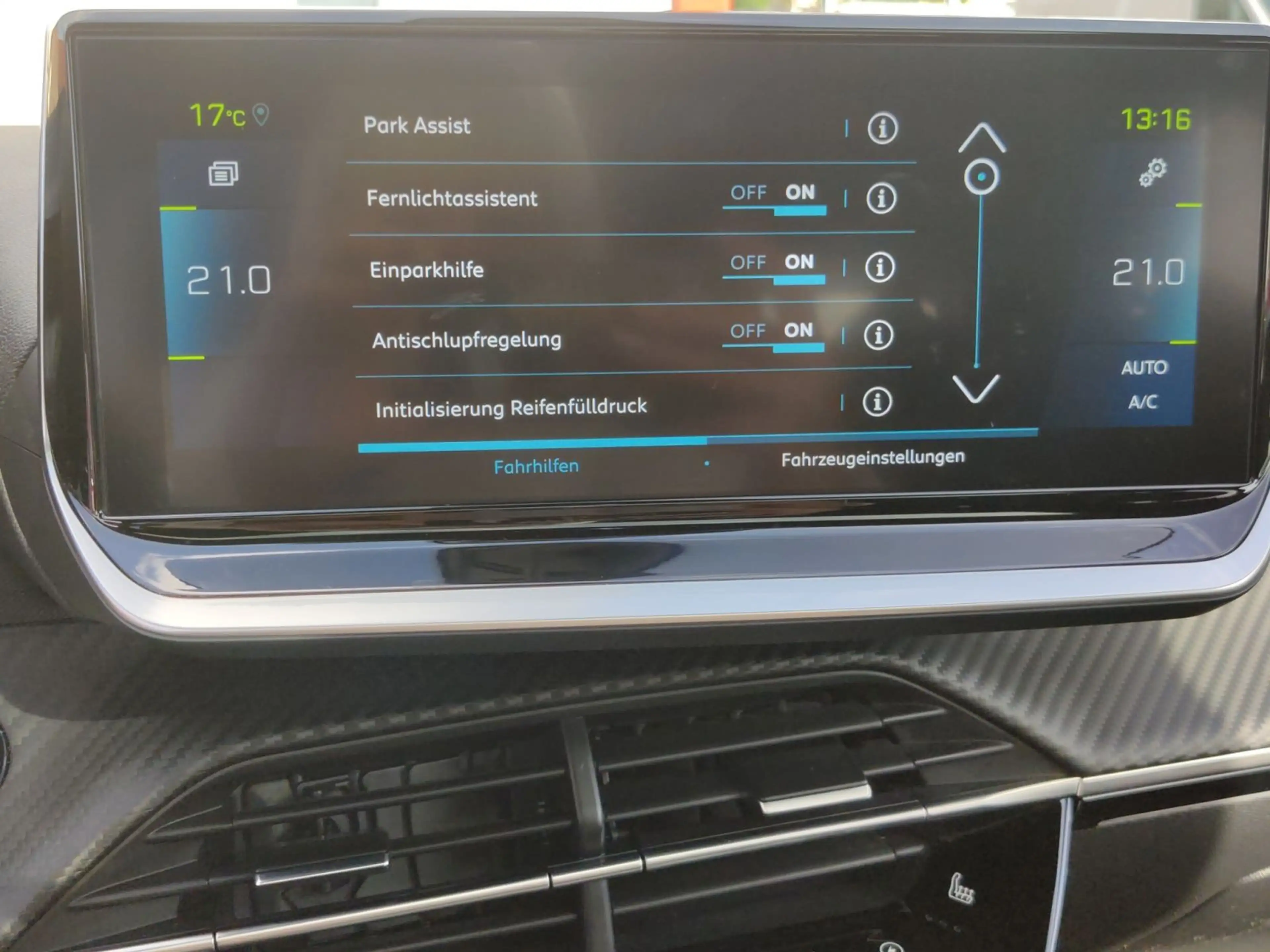 Peugeot 208 E-208 GT PACK — photo 16