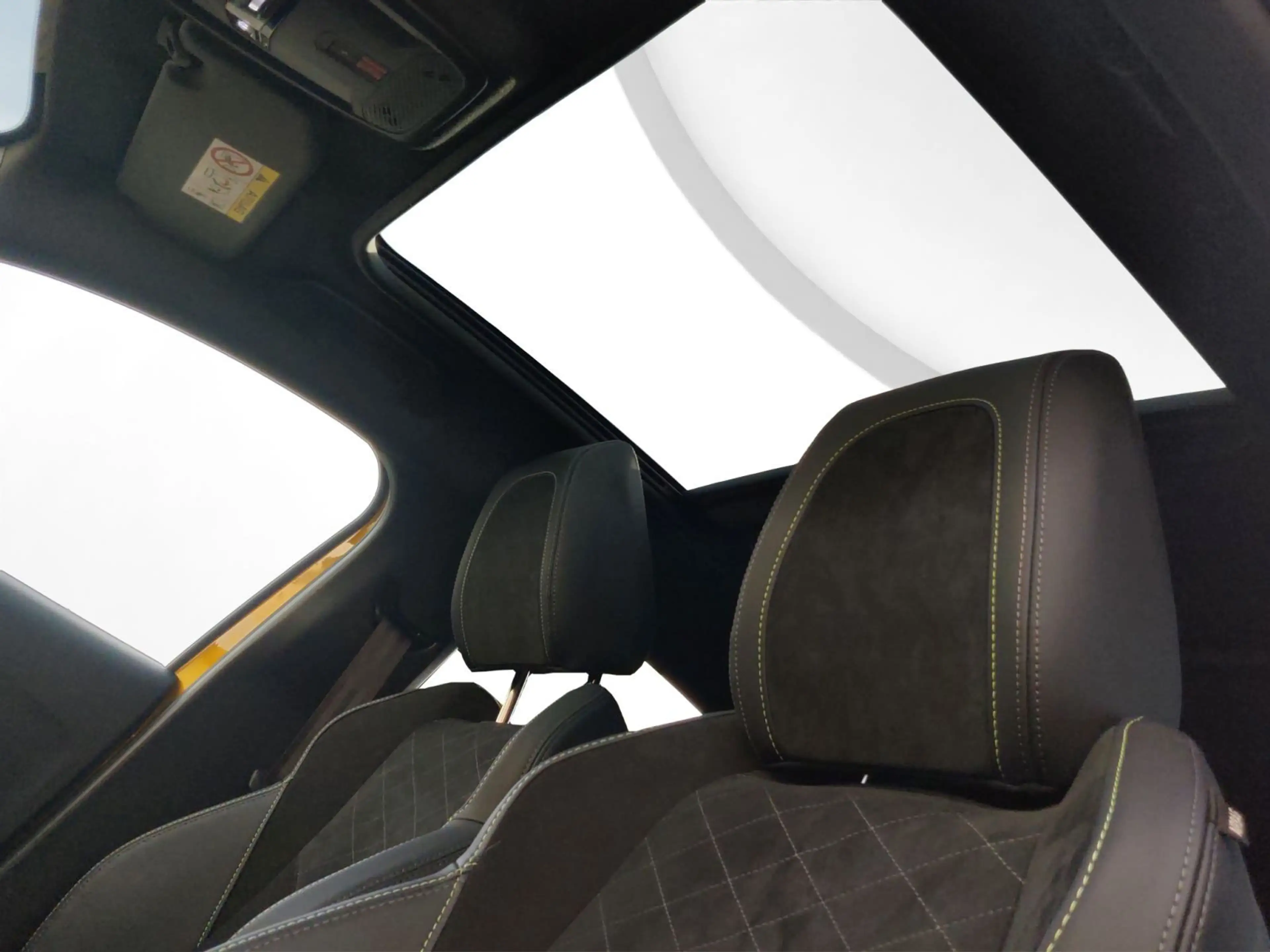 Peugeot 208 E-208 GT PACK — photo 13