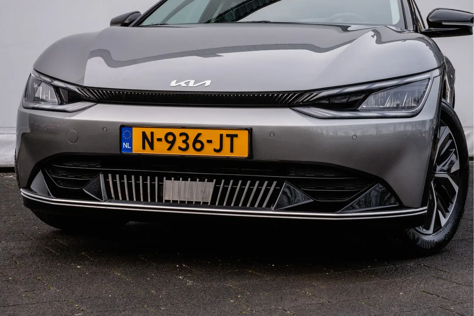 Kia EV6 Plus 77.4 kWh Trekhaak/ Leer/ Camera/ Meridian aud Grau - 2