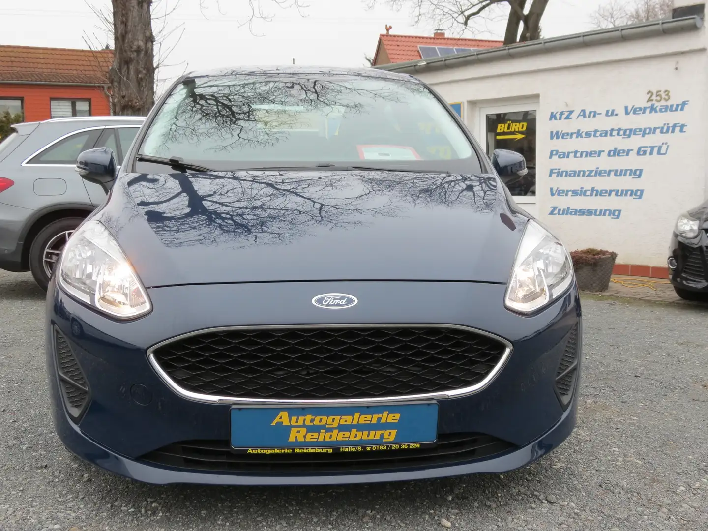 Ford Fiesta Trend 2.Hd. Automatik!!PDC!!Klima!!SHZ.!! Blau - 2