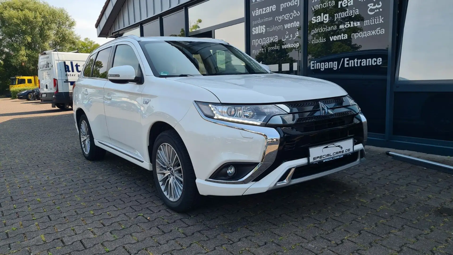 Mitsubishi Outlander PHEV 4WD - CAM - 8 x ALU - Blanc - 1