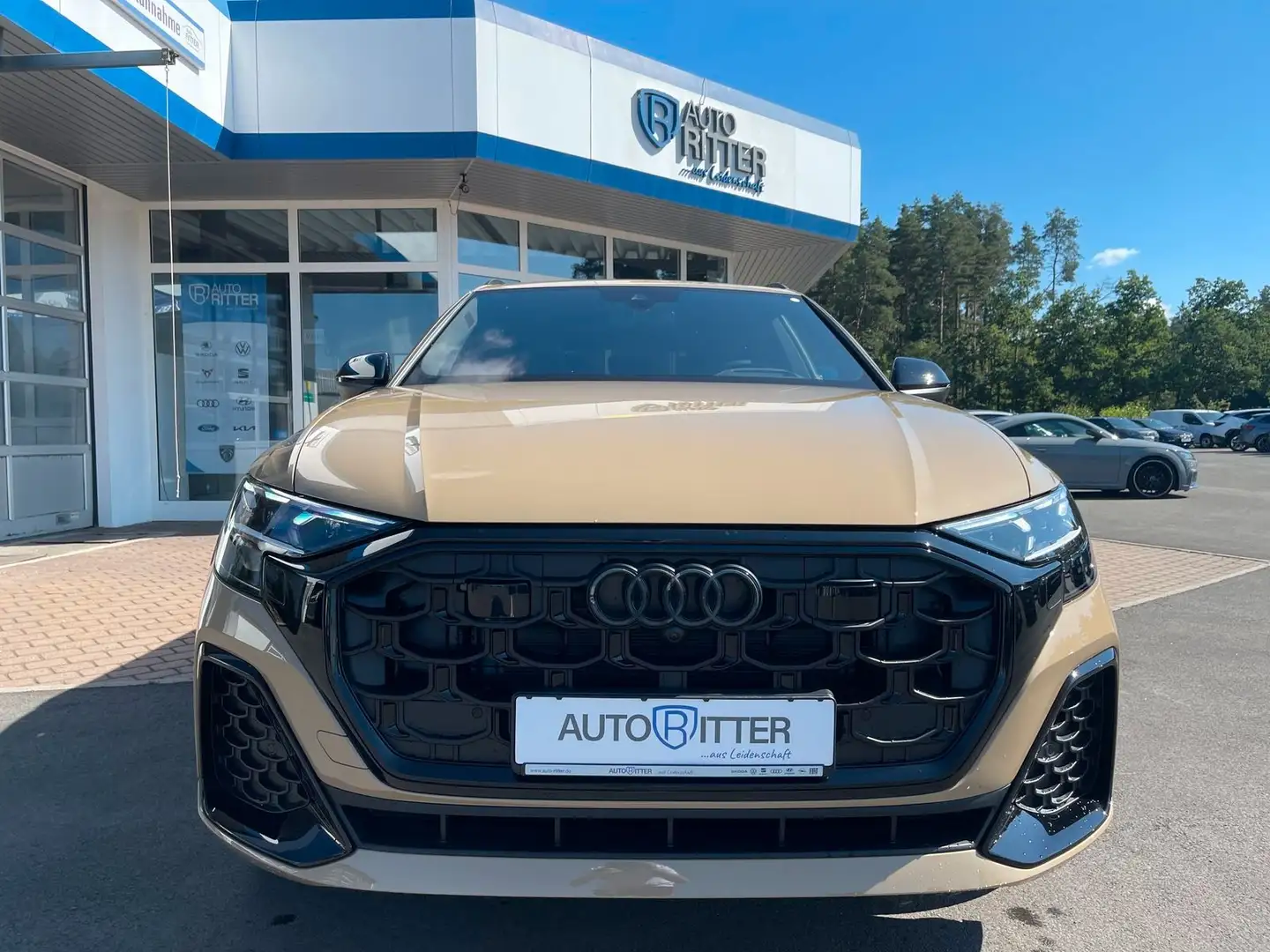 Audi Q8 50TDI S-Line Vollausstattung AHK+ACC+Standhzg Gold - 2