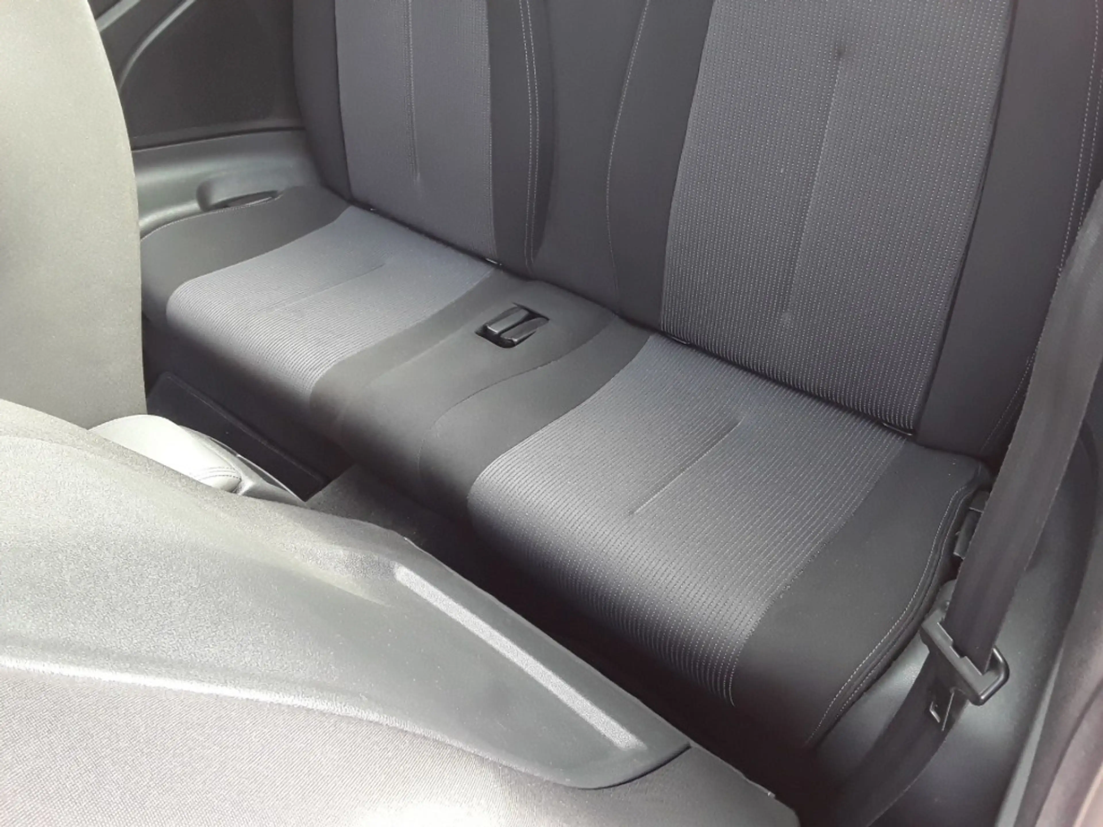 Peugeot RCZ 1.6 THP / NAVI / PDC — photo 11