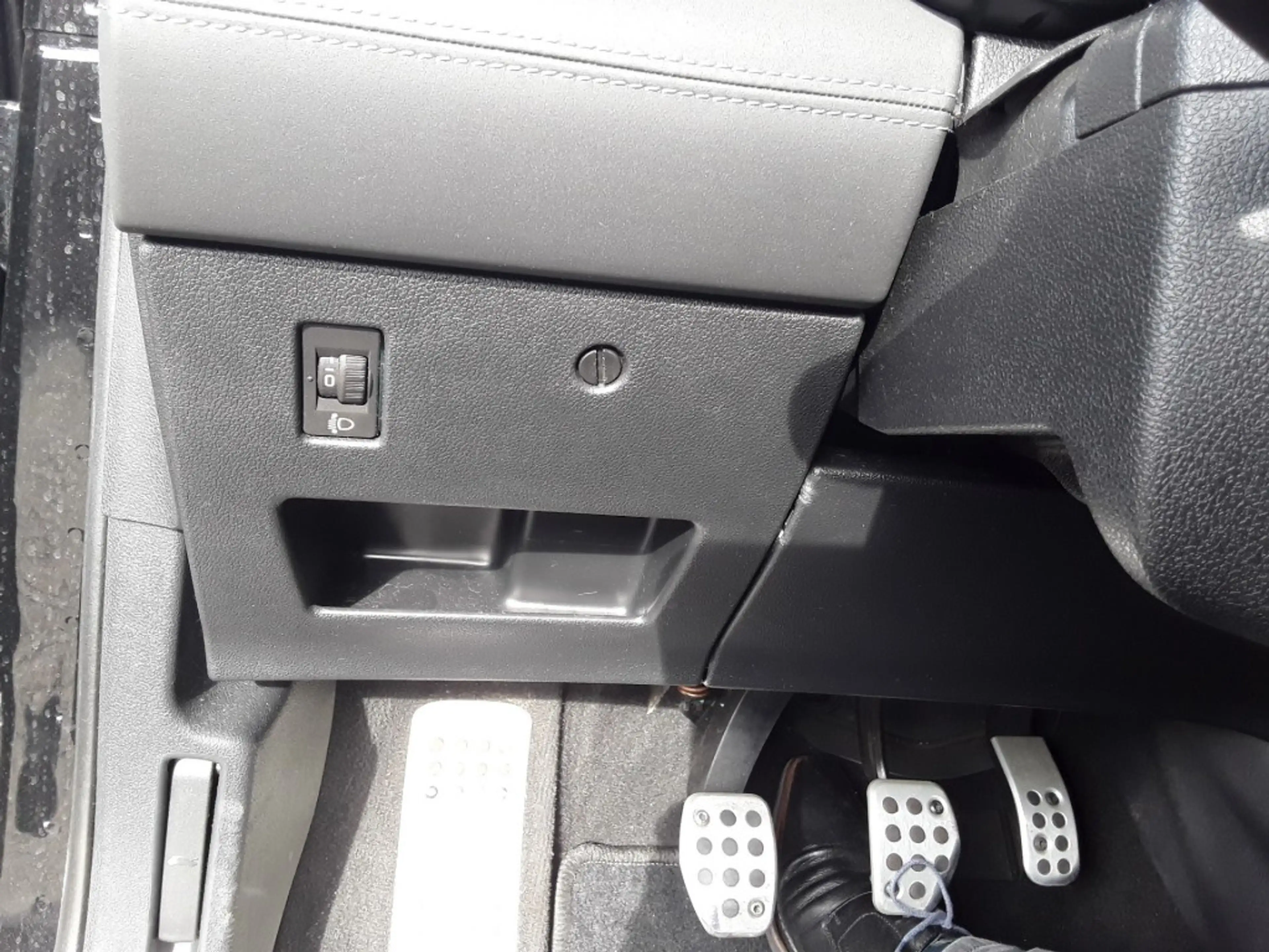 Peugeot RCZ 1.6 THP / NAVI / PDC — photo 14