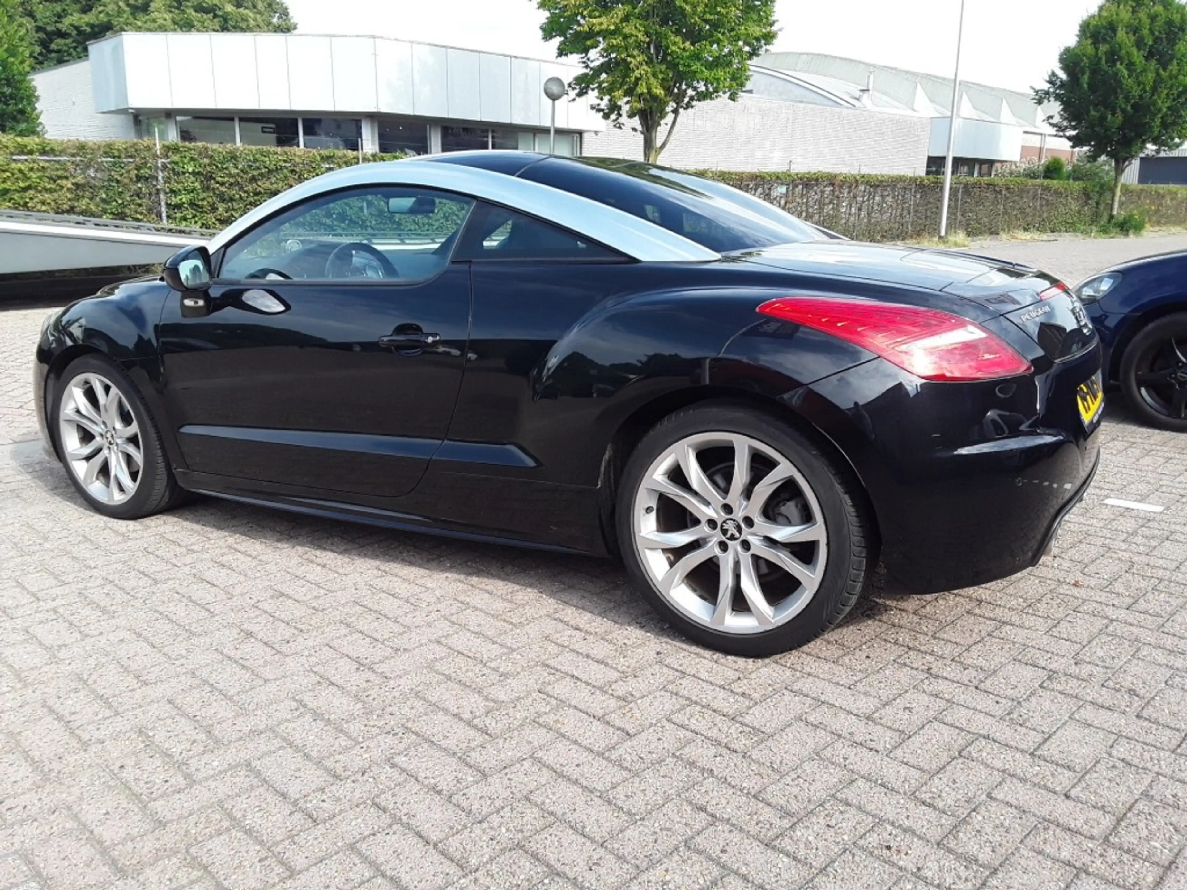 Peugeot RCZ 1.6 THP / NAVI / PDC — photo 6