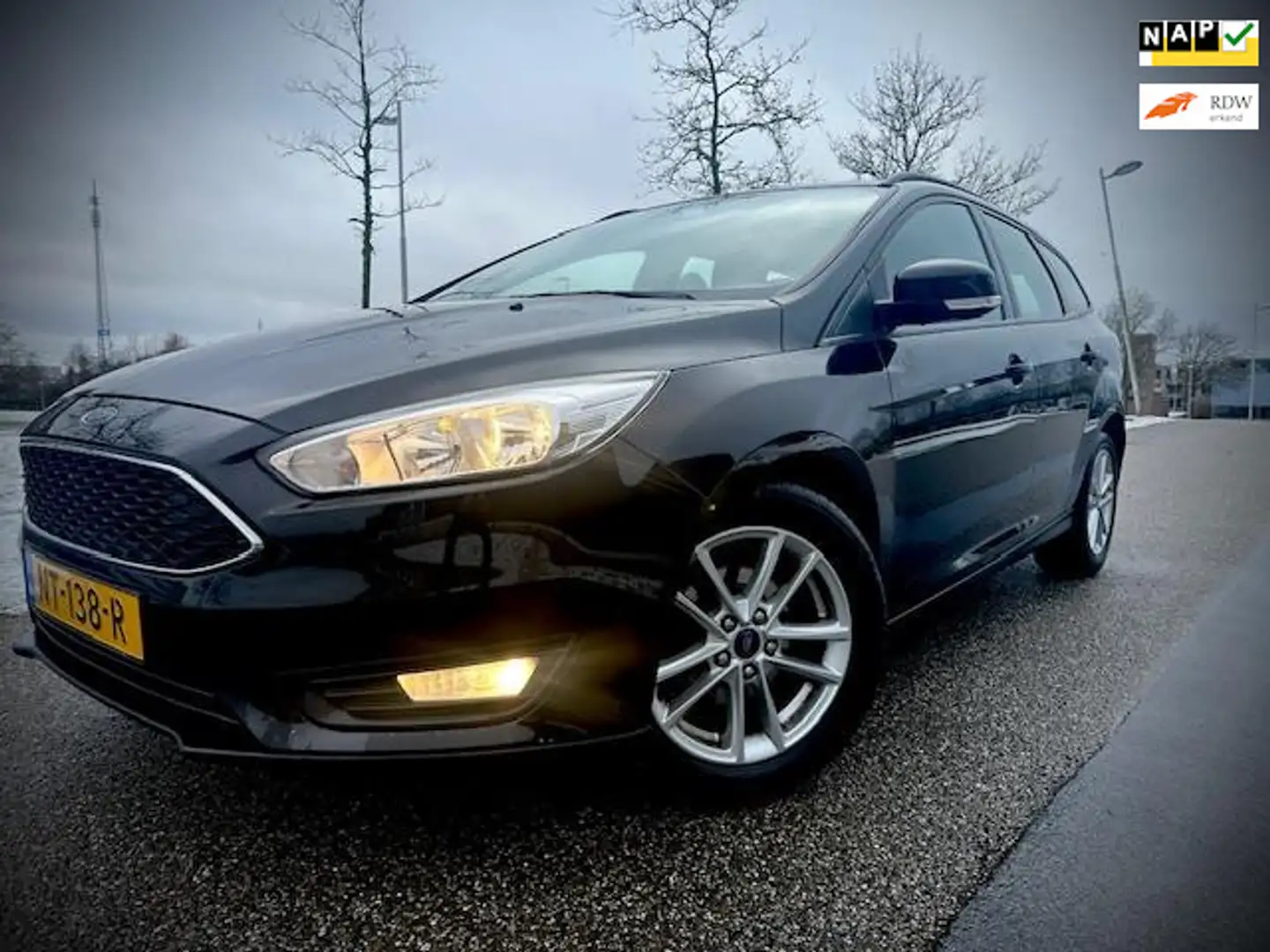 Ford Focus Wagon 1.0 Lease Edition, eerste eigenaar, nieuwsta Noir - 1