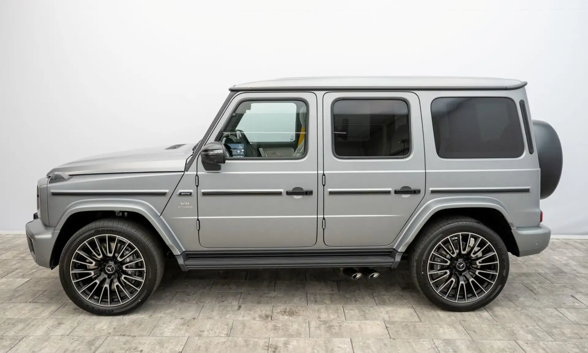 벤츠 G-Class G 63 AMG 2026 은색 사진 8