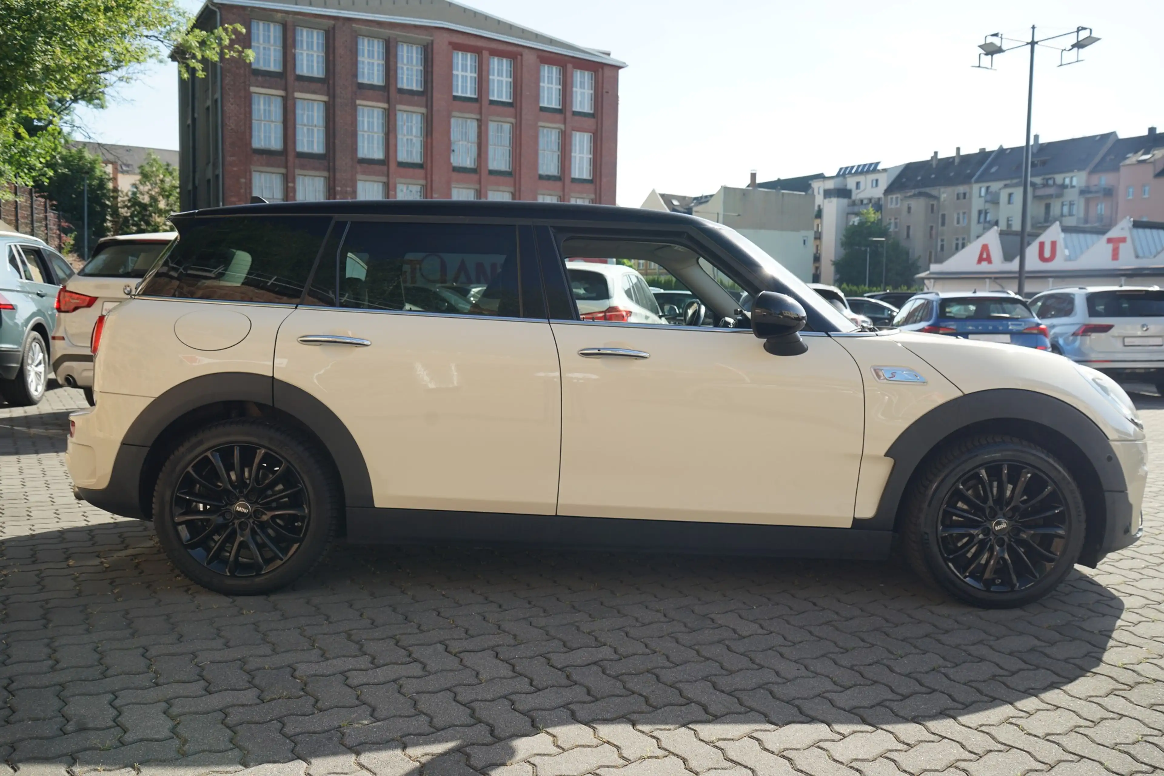 MINI Cooper S Clubman Clubman 2.0 Cooper S LED Navi Sitzheizung Leder — photo 7