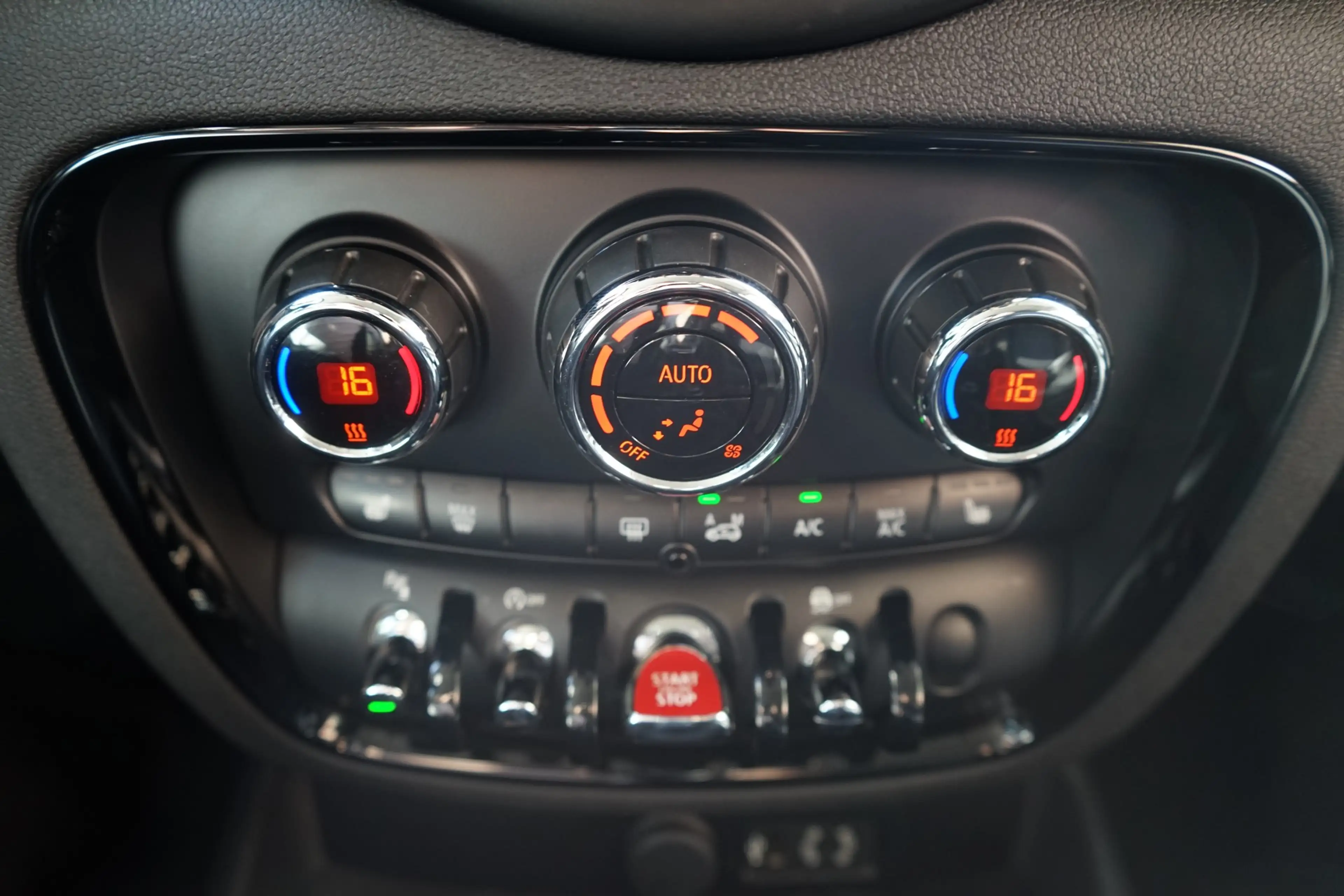 MINI Cooper S Clubman Clubman 2.0 Cooper S LED Navi Sitzheizung Leder — photo 15