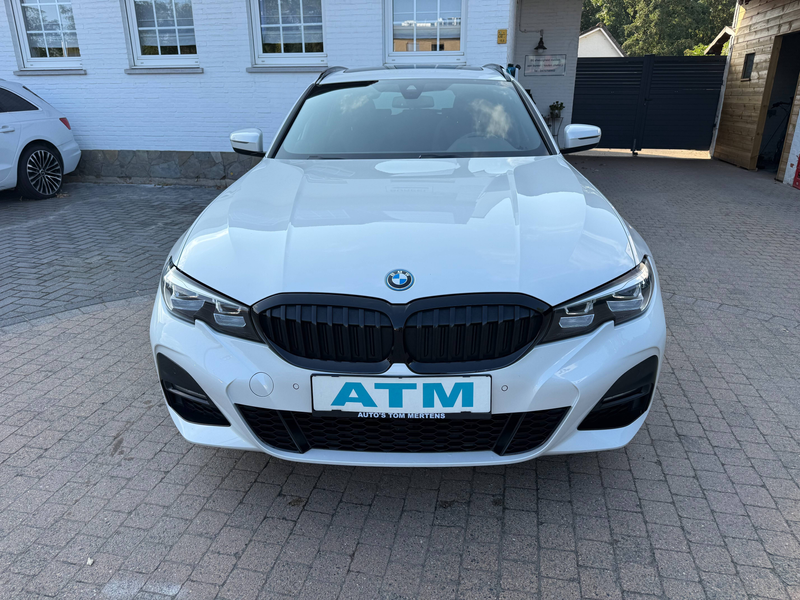 BMW 320 Touring 320eAS PHEV M sport Pack/ Panoramisch dak/pdc V&A + camera/ led lights/ lane-side assist/Blacklook — photo 11