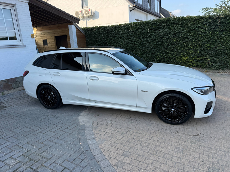 BMW 320 Touring 320eAS PHEV M sport Pack/ Panoramisch dak/pdc V&A + camera/ led lights/ lane-side assist/Blacklook — photo 12