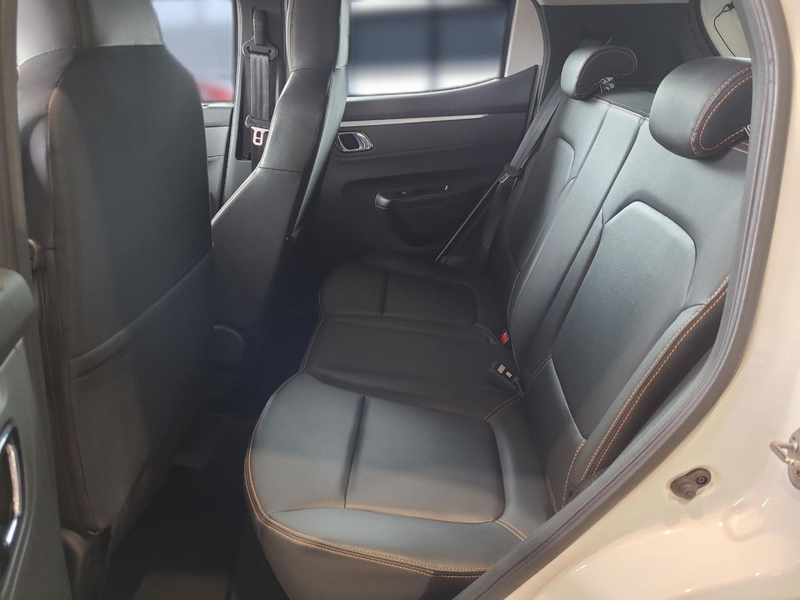 Dacia Spring Comfort Plus Bluetooth Navi Klima — photo 12