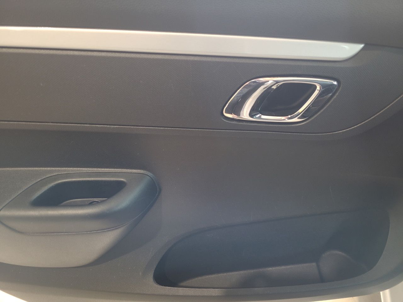 Dacia Spring Comfort Plus Bluetooth Navi Klima — photo 6