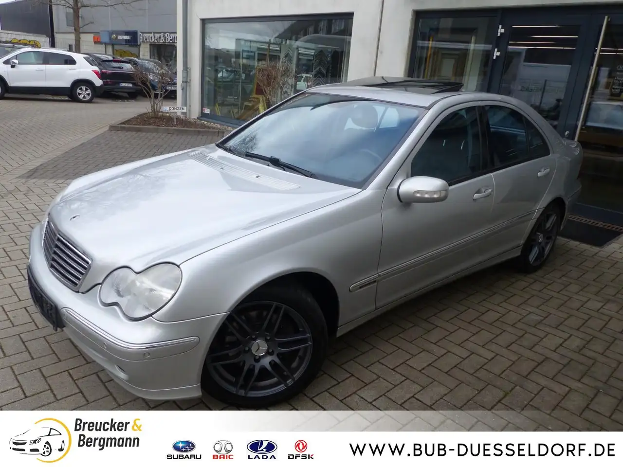 Mercedes-Benz C 320