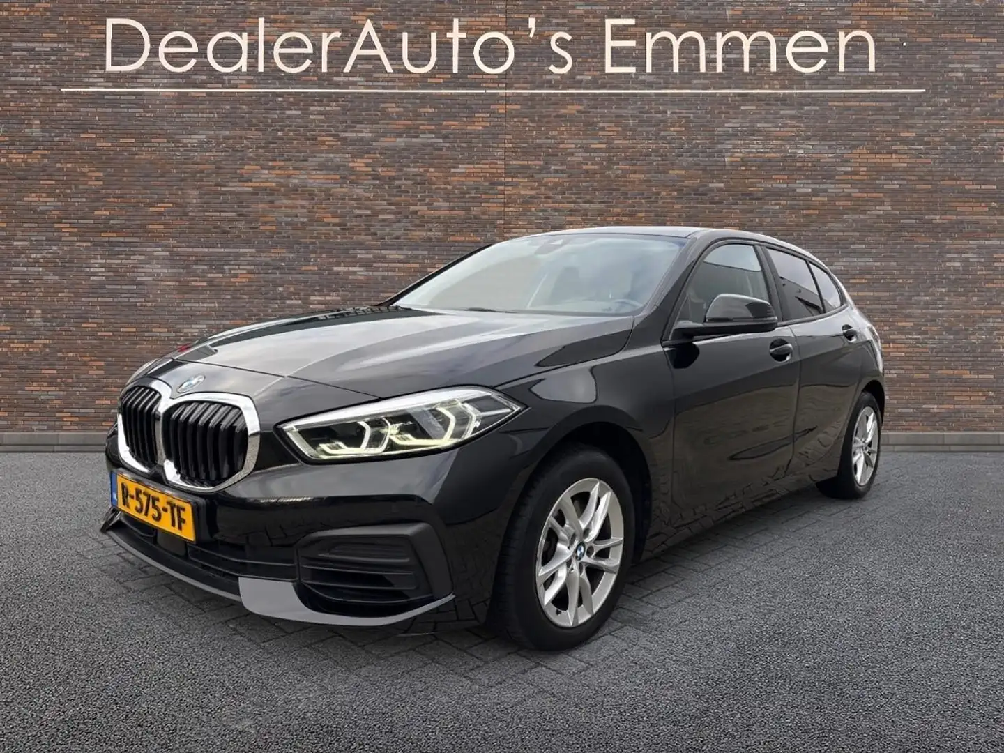 BMW 116 1-serie 116i High Executive Panoramadak Zwart - 2