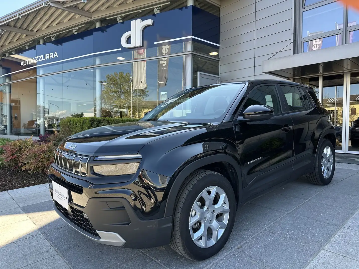 Jeep Avenger 1.2 Turbo Altitude *PROMO AZZURRA* Zwart - 1