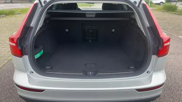 Volvo V60 view 14