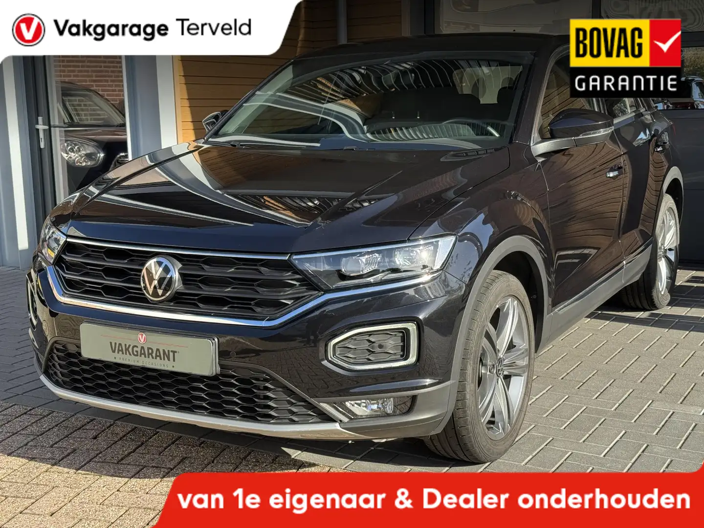 Volkswagen T-Roc 1.5 TSI Sport,Trekh,Cruise,Apple,Cam Zwart - 1