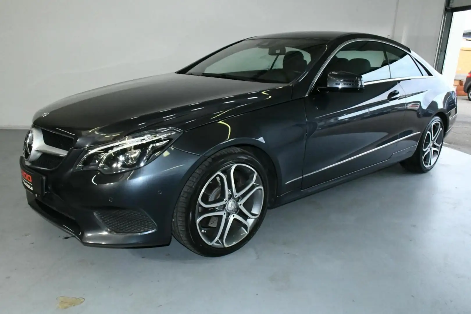 Mercedes-Benz E 200 Coupe Aut. LED*NAV*EL.SITZ*BT*SHZ*PDC Klima Navi Argent - 2