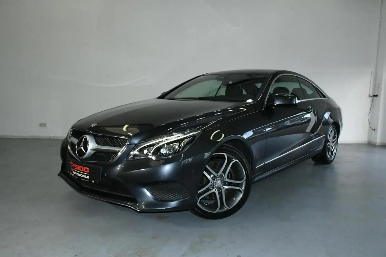 Mercedes-Benz E 200 Coupe Aut. LED*NAV*EL.SITZ*BT*SHZ*PDC Klima Navi Argent - 1