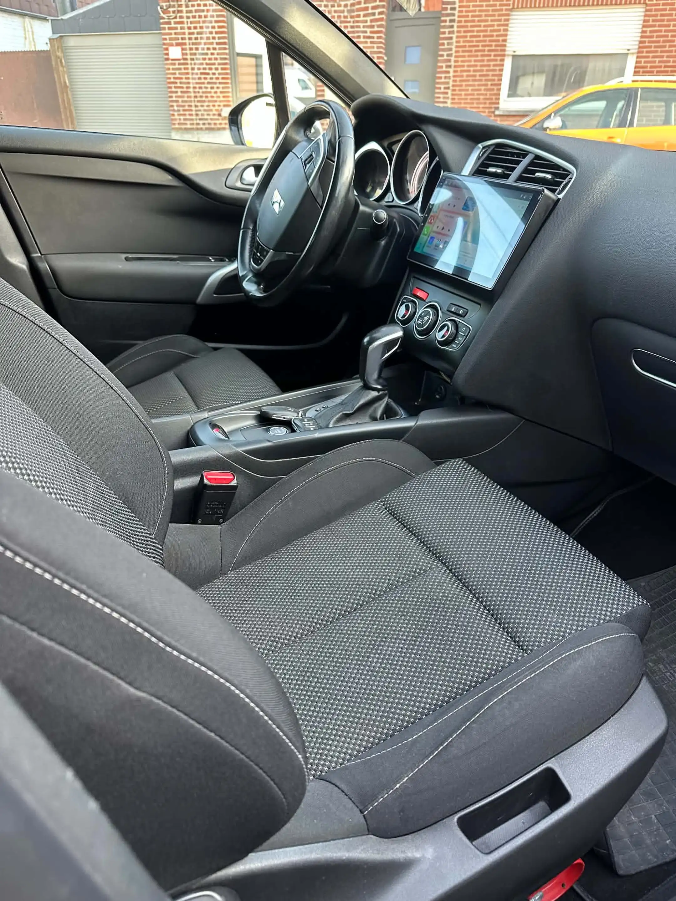 DS Automobiles DS 4 Crossback DS 4 Crossback 1.6 BlueHDi Business GPS S — photo 7