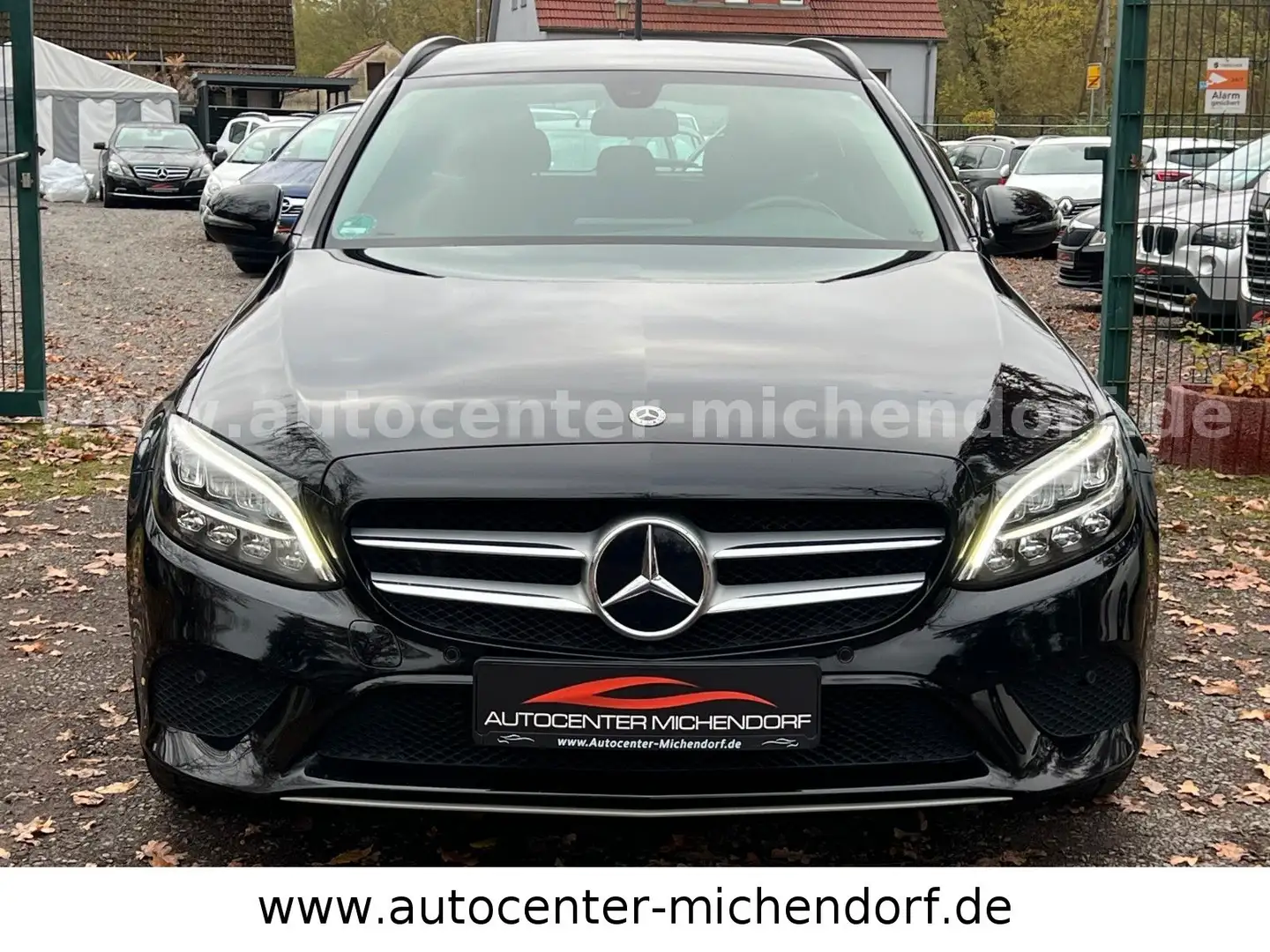 Mercedes-Benz C 200 d T-Modell*Scheckheft bei MB*1.Hand Schwarz - 2