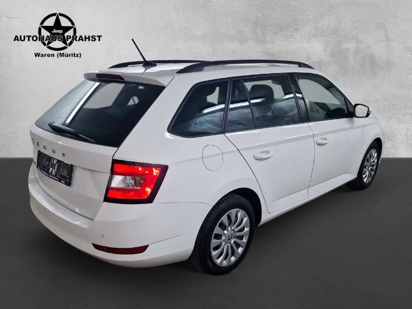 Skoda Fabia 1.0 TSI Combi Ambition Navi Sitzh. PDC DAB Wit - 2