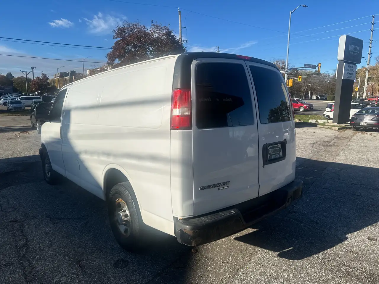 Chevrolet Express снимка Chevrolet Express