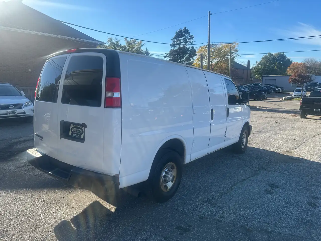 Chevrolet Express снимка Chevrolet Express