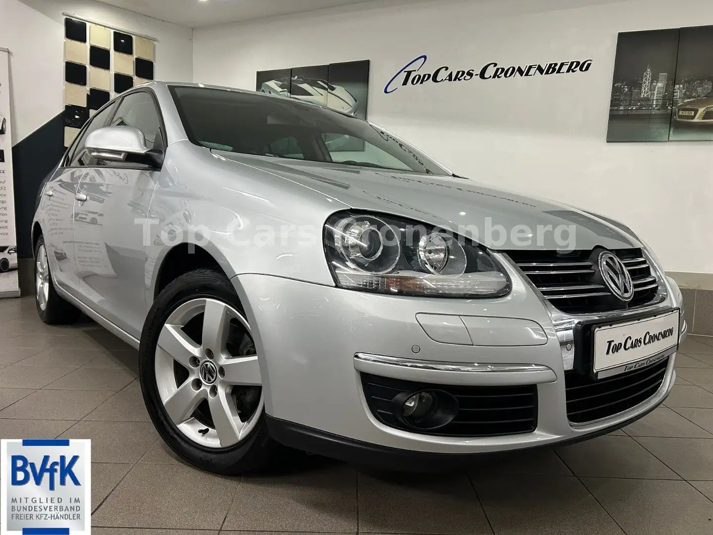 Volkswagen Jetta 1.4 TSI DSG *1.Hand*Xenon*Navi*Automatik* Silber - 1