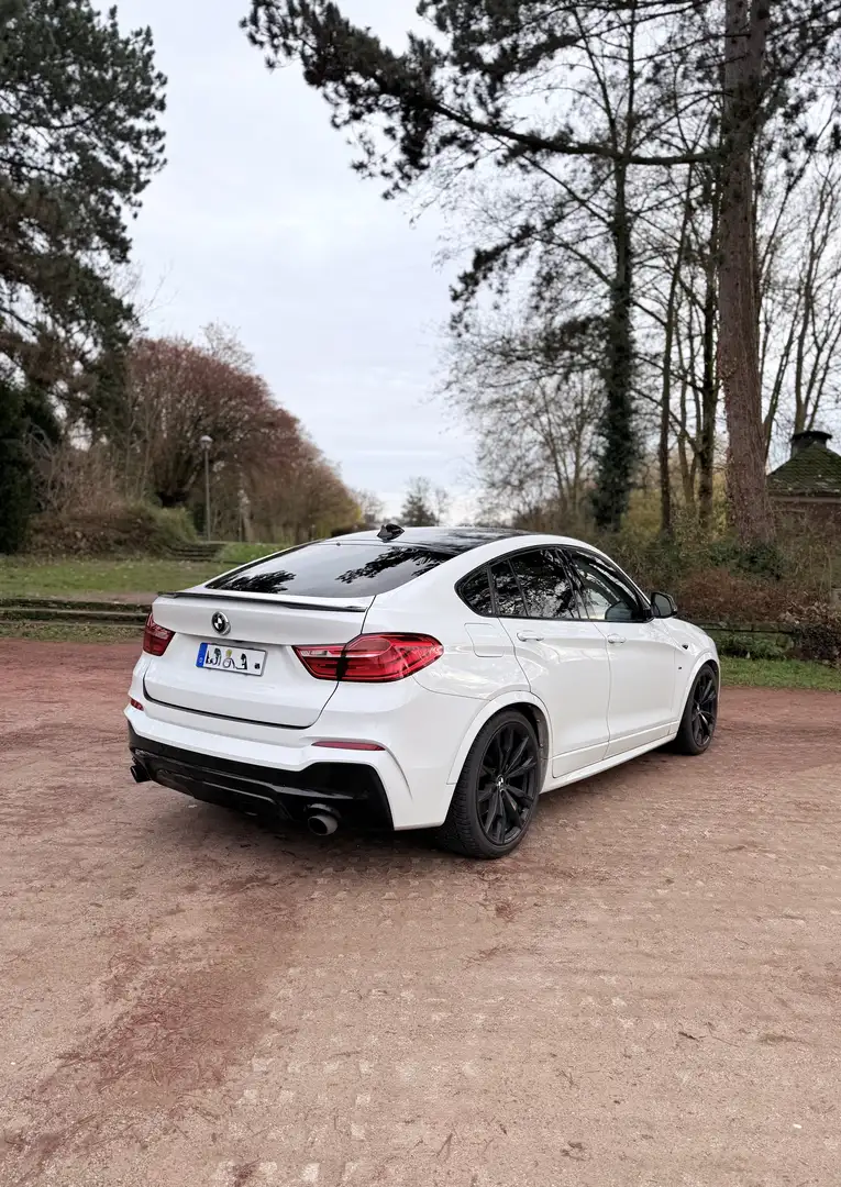 BMW X4 M M40i F26 - 2
