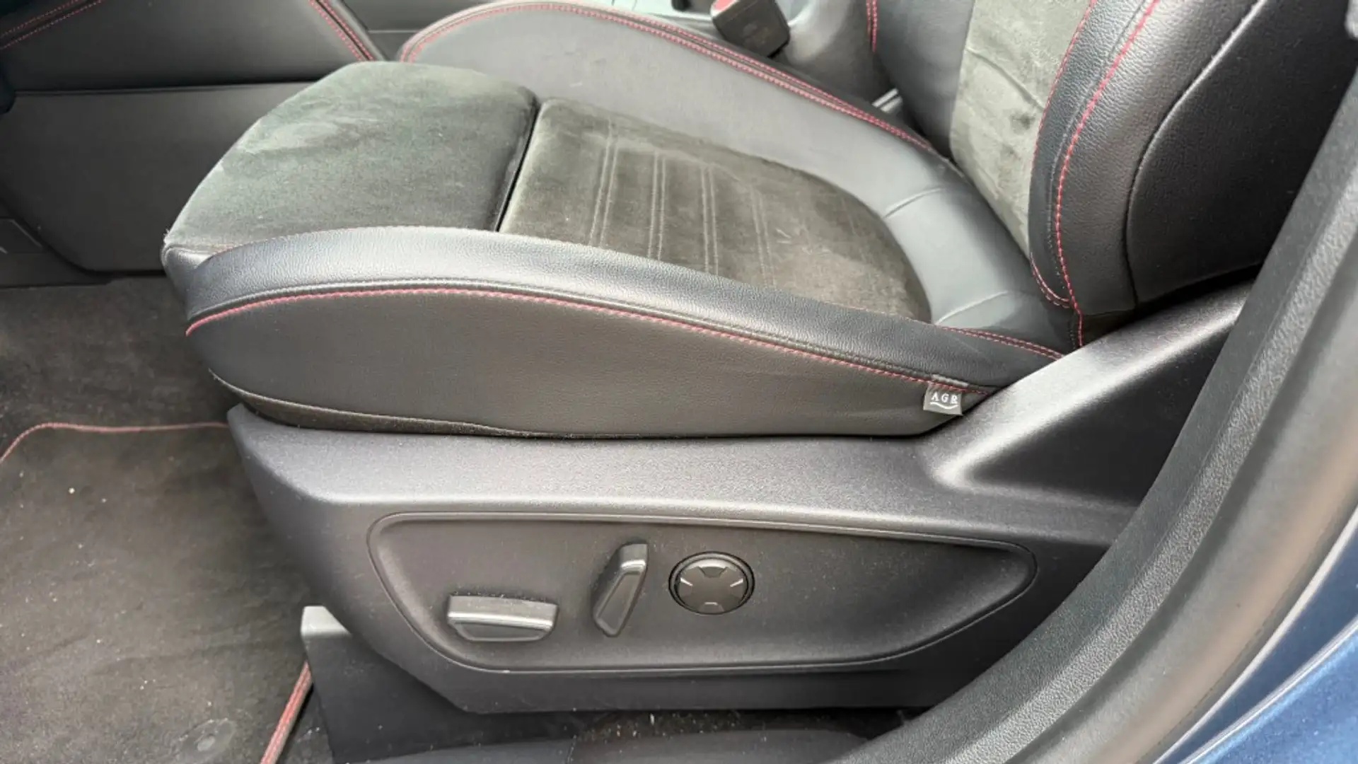Ford Kuga 2.5 PHEV ST-LINE X AGR-Sportstoel+Black edit.+Trek Blauw - 2