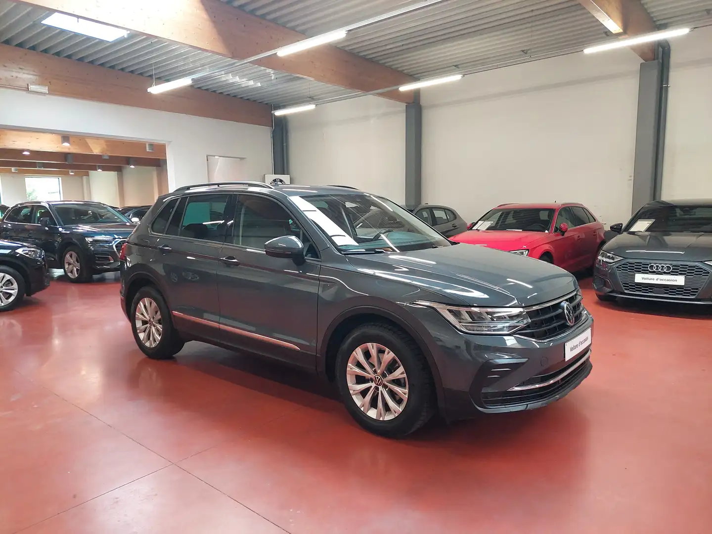 Volkswagen Tiguan 2.0 TDi - LED - CUIR - NAVI - Volant chauffant Gri - 1