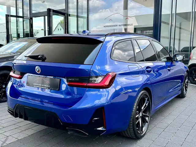 BMW M3 view 4