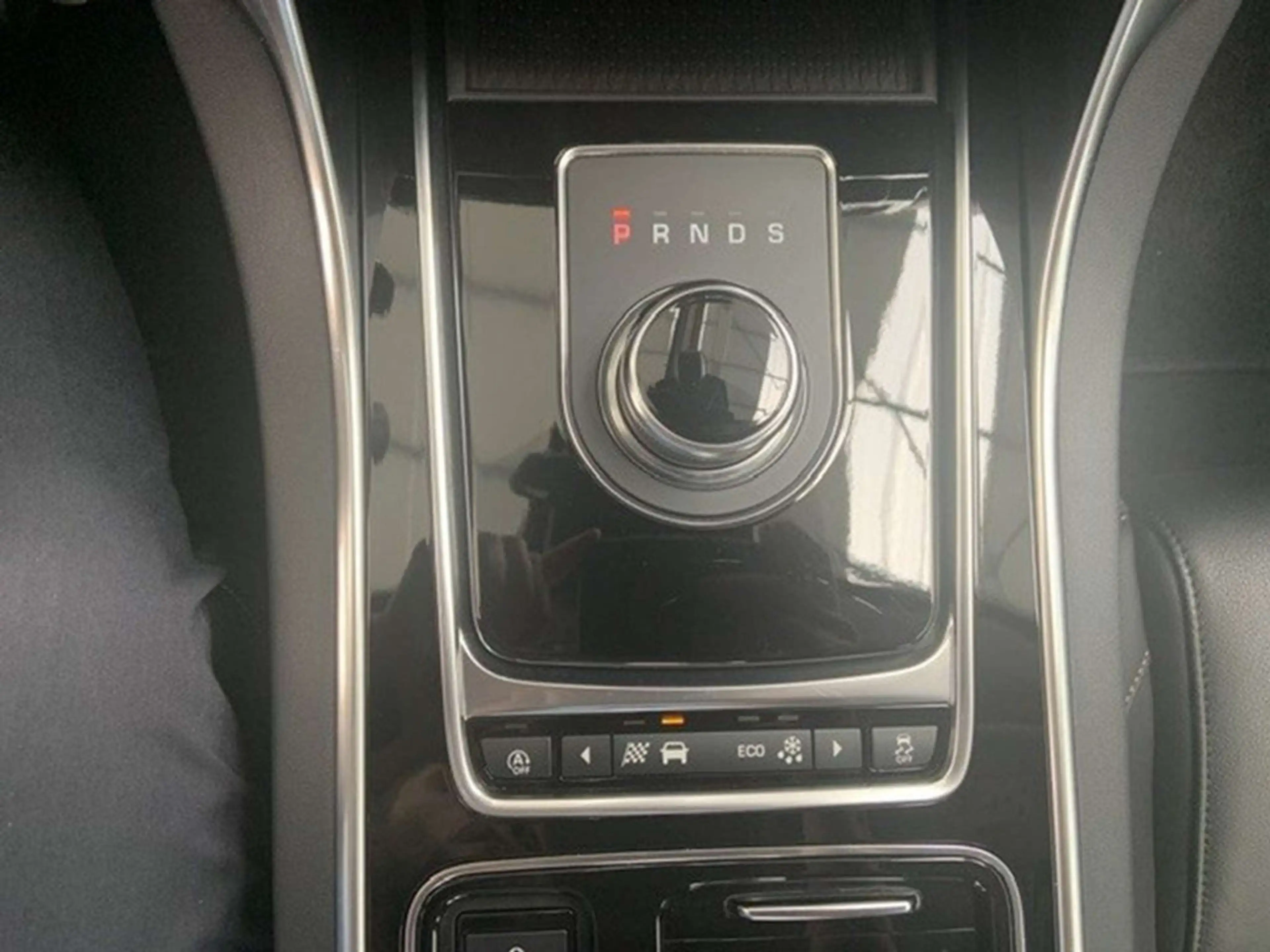Jaguar XE Jaguar XE Performance Pure 2.0 Diesel 120kw — photo 13