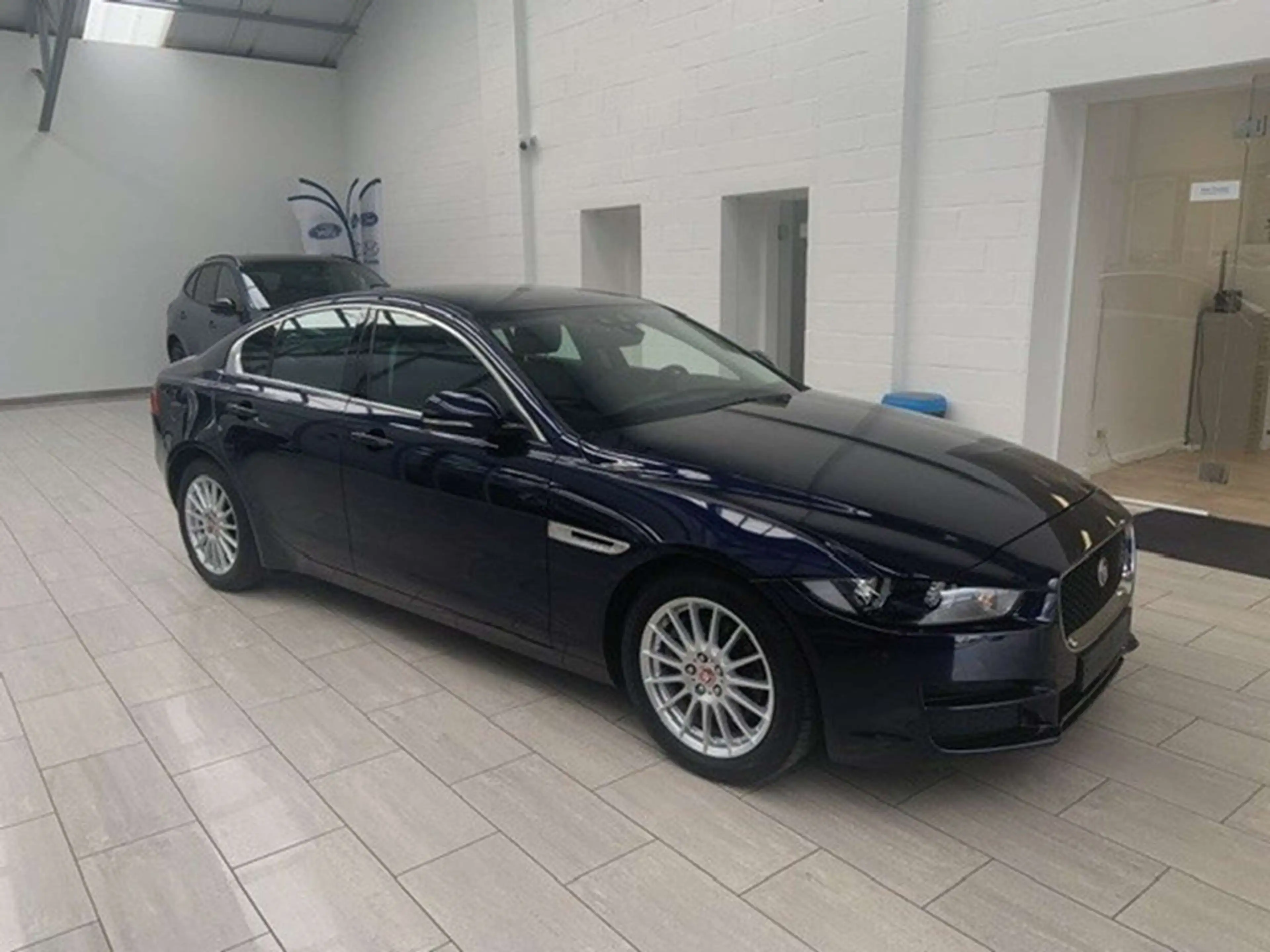 Jaguar XE Jaguar XE Performance Pure 2.0 Diesel 120kw — photo 6