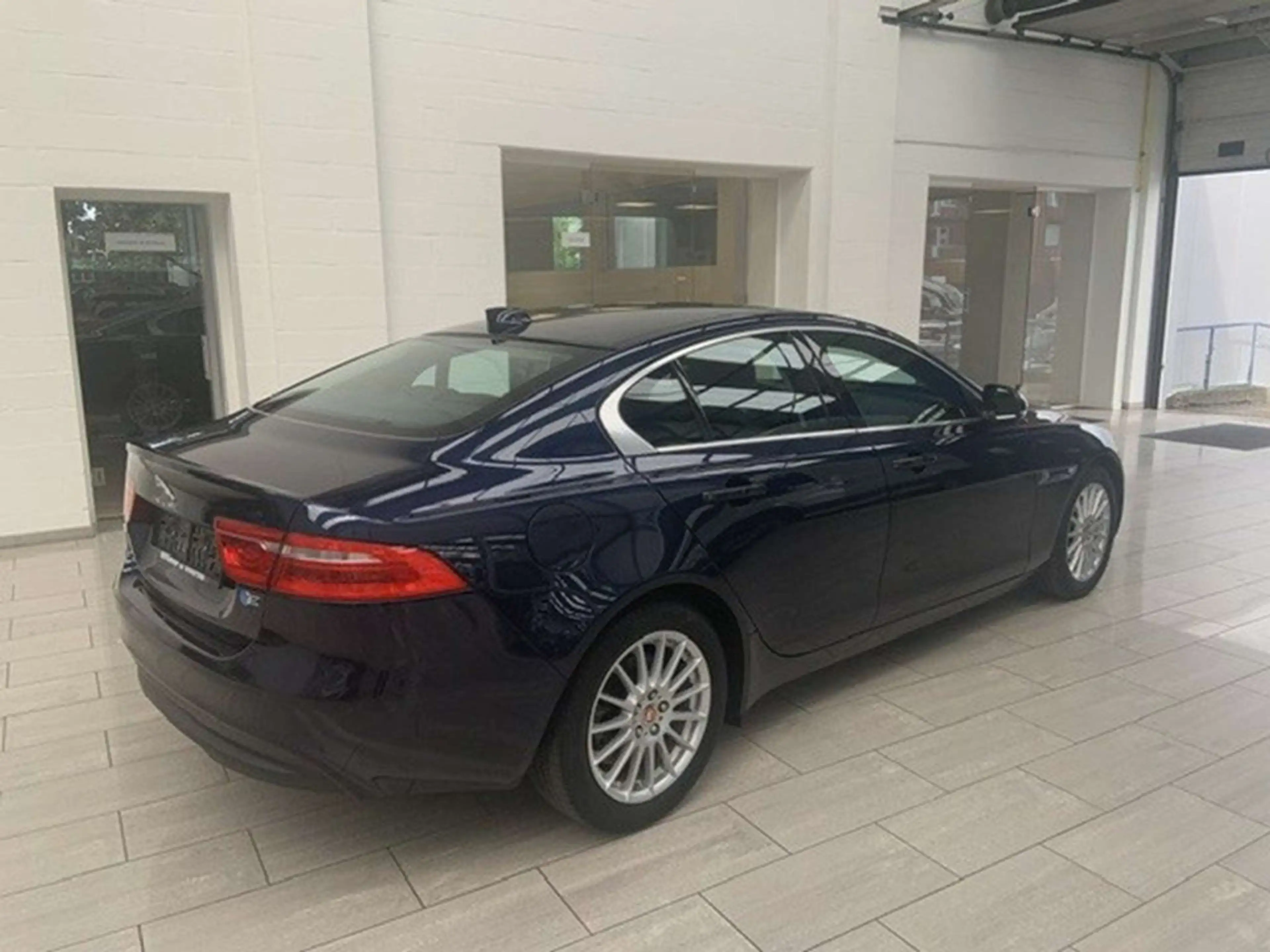 Jaguar XE Jaguar XE Performance Pure 2.0 Diesel 120kw — photo 5
