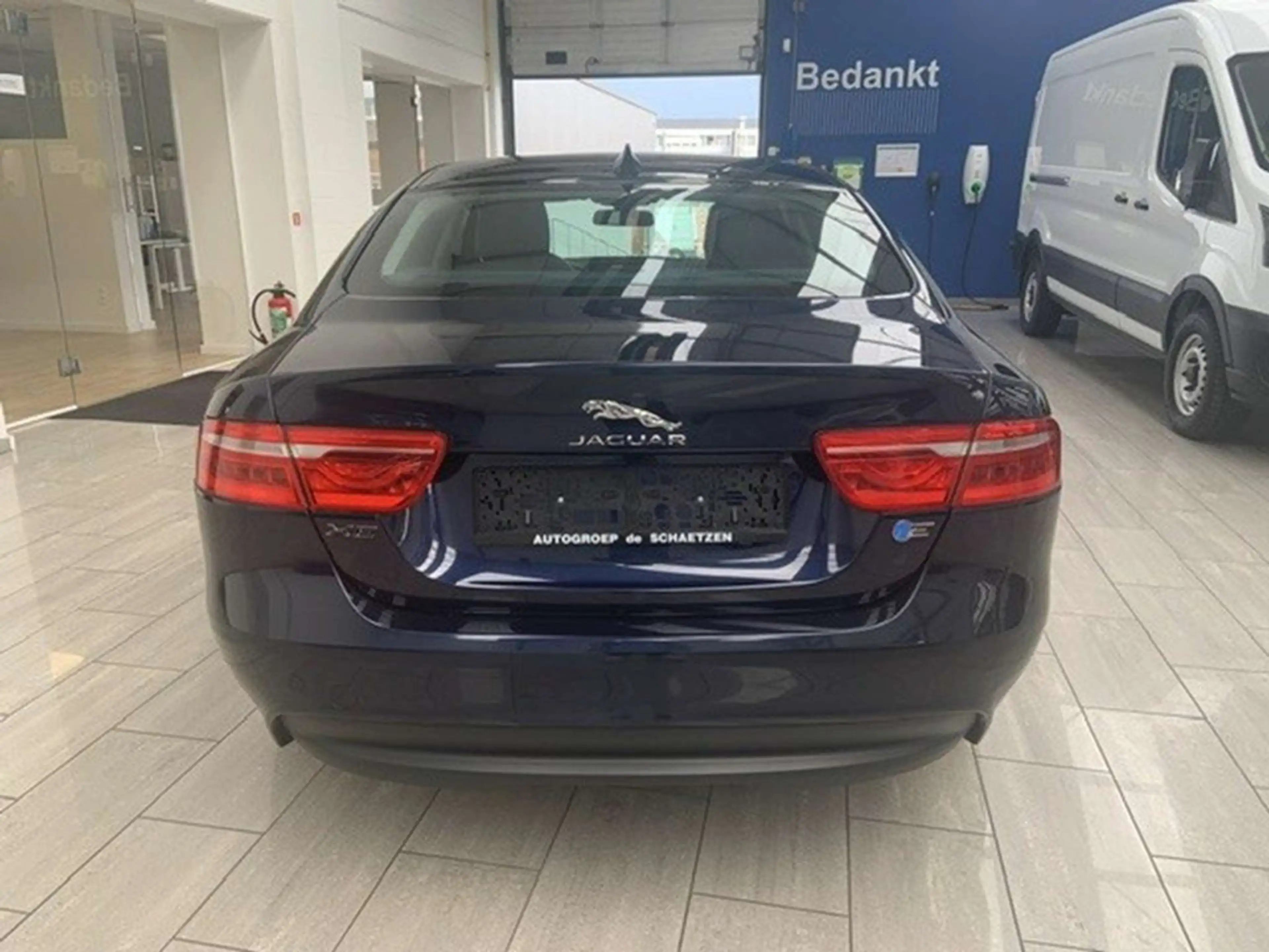 Jaguar XE Jaguar XE Performance Pure 2.0 Diesel 120kw — photo 4