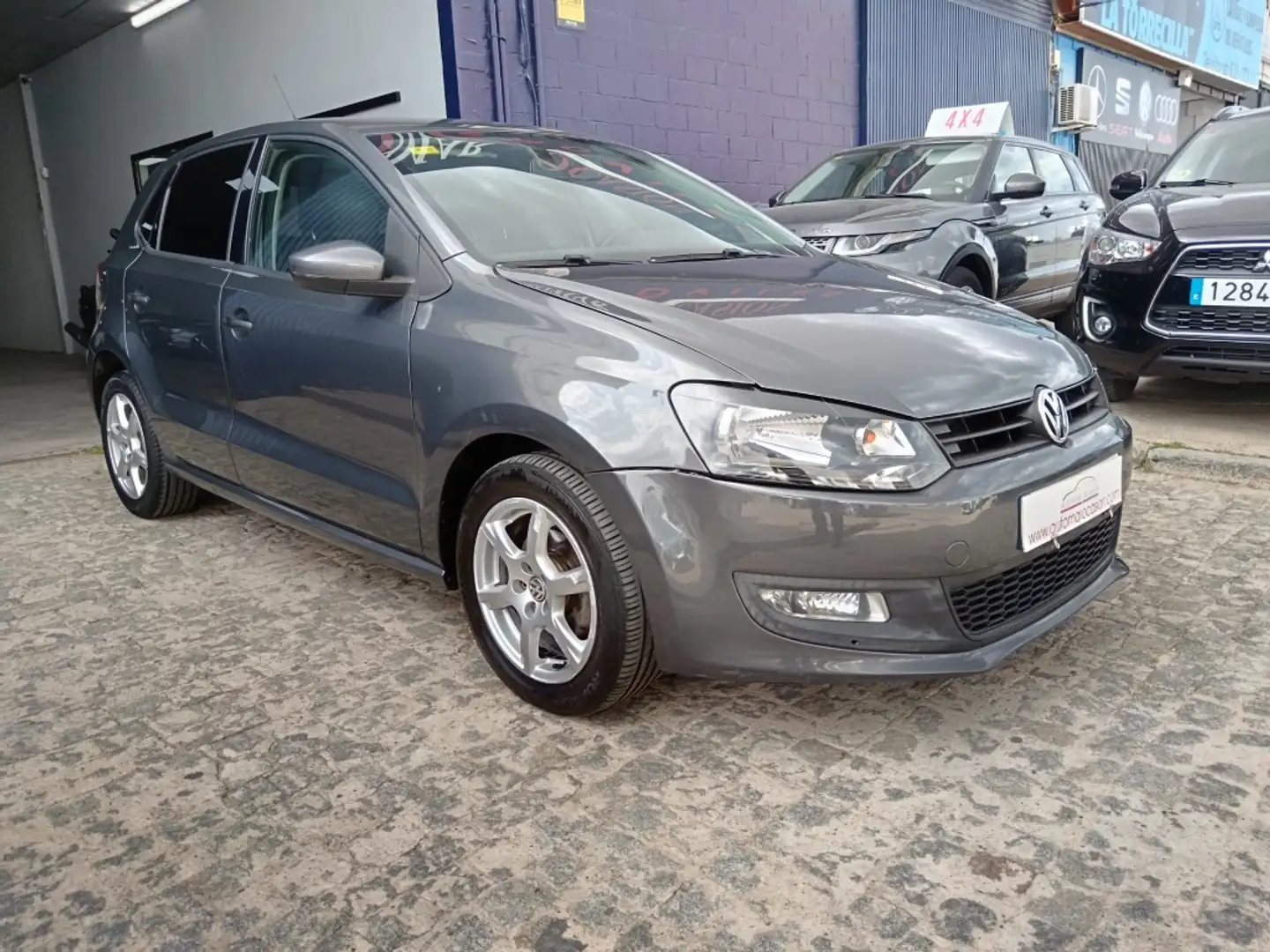 Volkswagen Polo 1.2TDI Sport Gris - 1