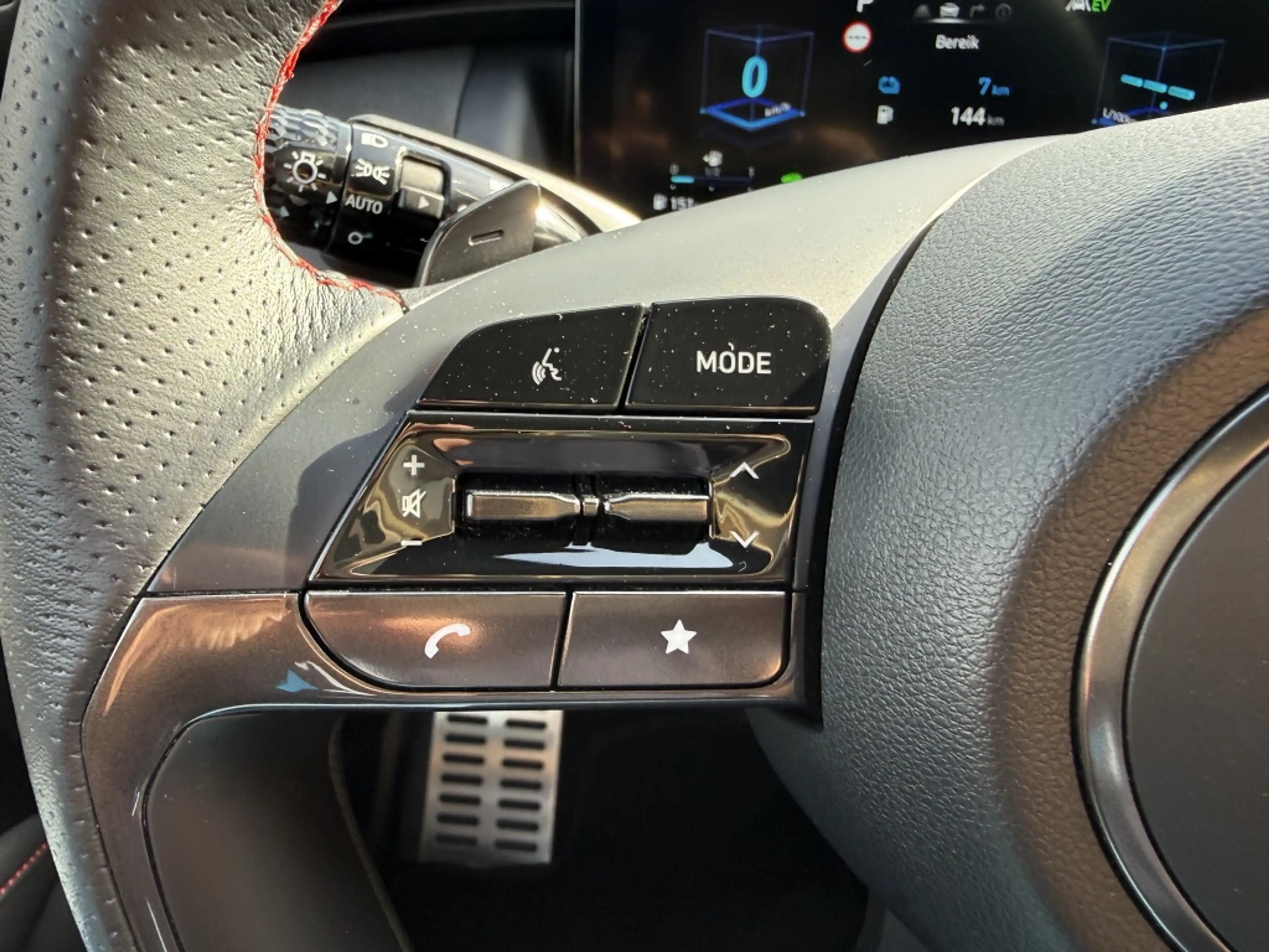 Hyundai TUCSON 1.6 T-GDi 265PK PHEV N-Line Sky — photo 50