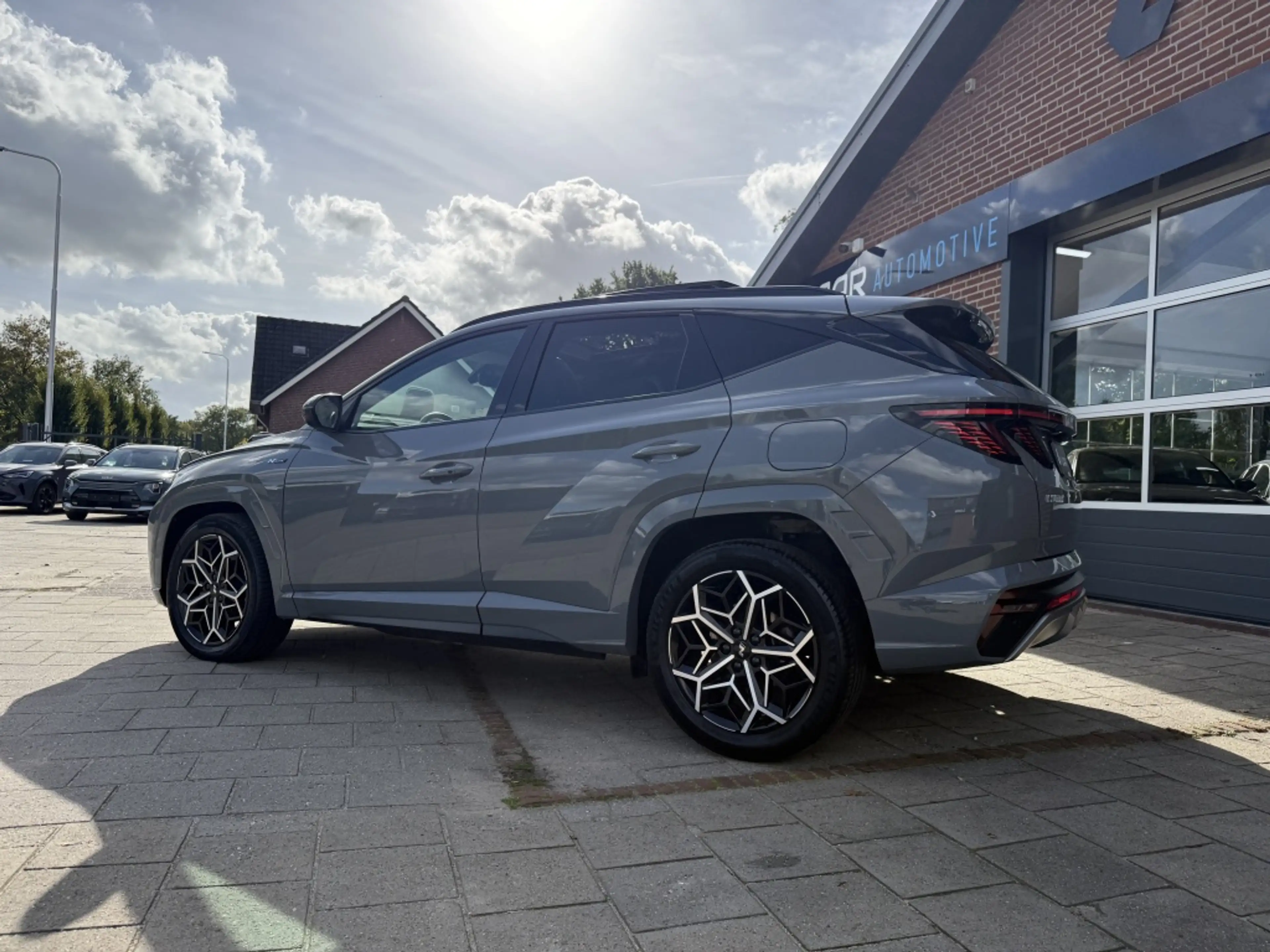 Hyundai TUCSON 1.6 T-GDi 265PK PHEV N-Line Sky — photo 3
